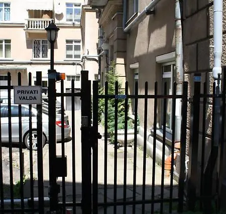 Apartment Opera House